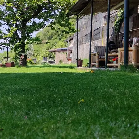 Mella House Garden Relax Ferienhaus